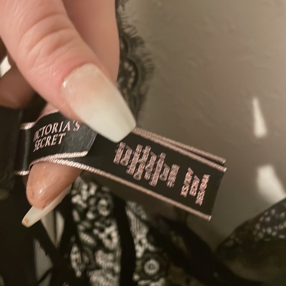 Victoria Secret Sexy Wear - Picture 4 of 4